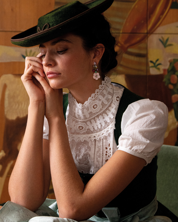 Dirndl And Traditional Costumes Sportalm